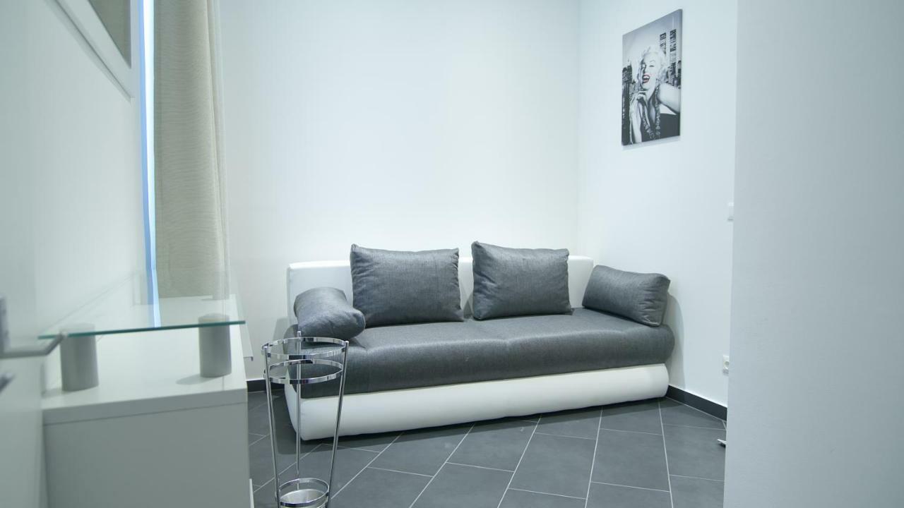 Lotus Apartment Βιέννη Εξωτερικό φωτογραφία